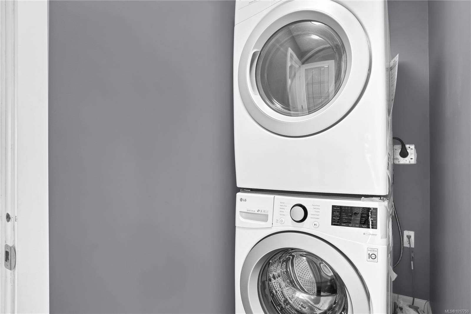 230 Portsmouth Dr, Colwood, BC