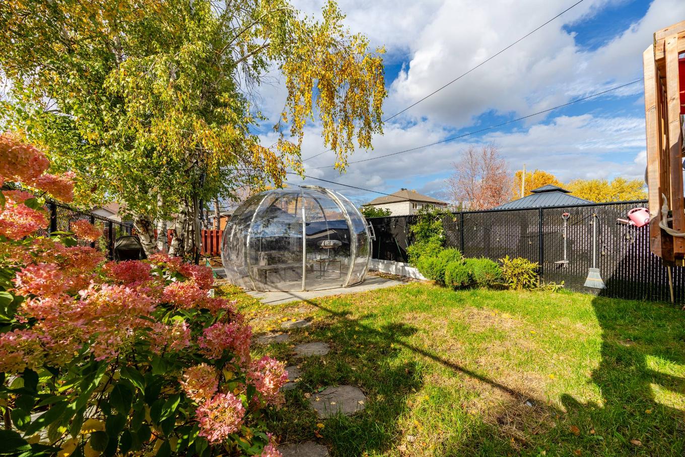 Backyard - 5808 Rue Alphonse, Brossard, QC - Outdoor