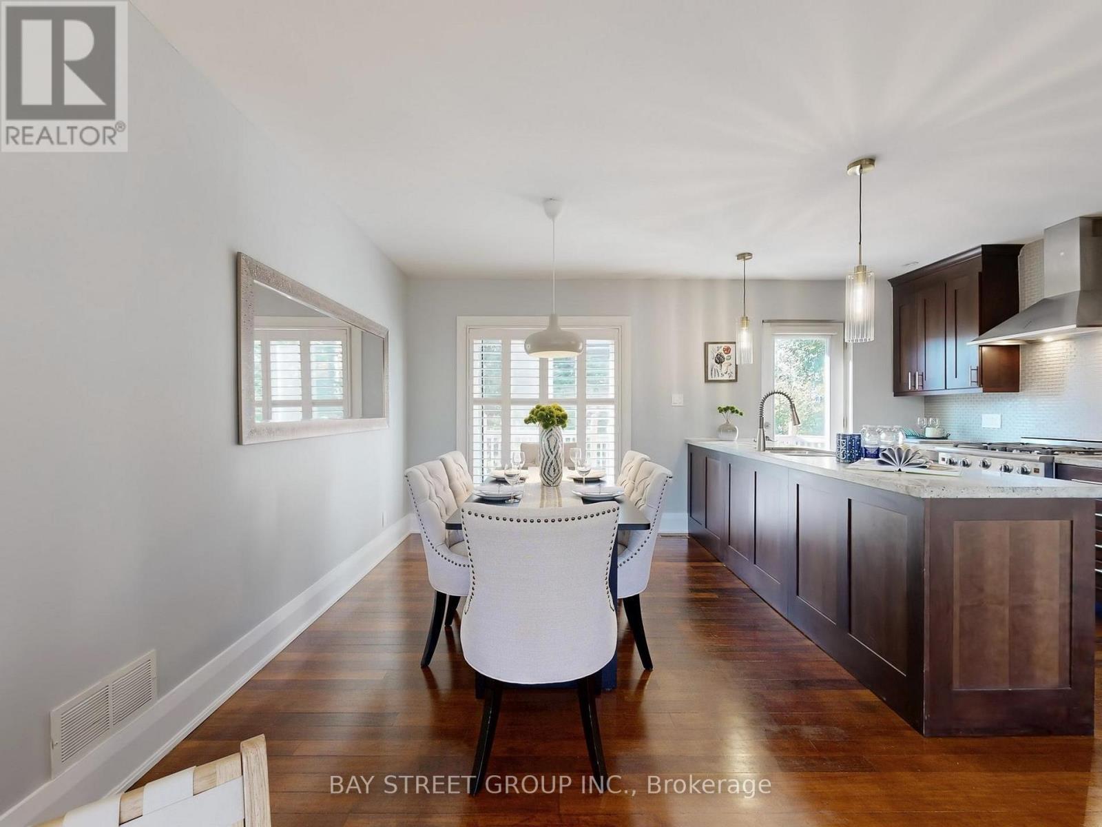 8 Overton Crescent, Toronto, ON - Indoor