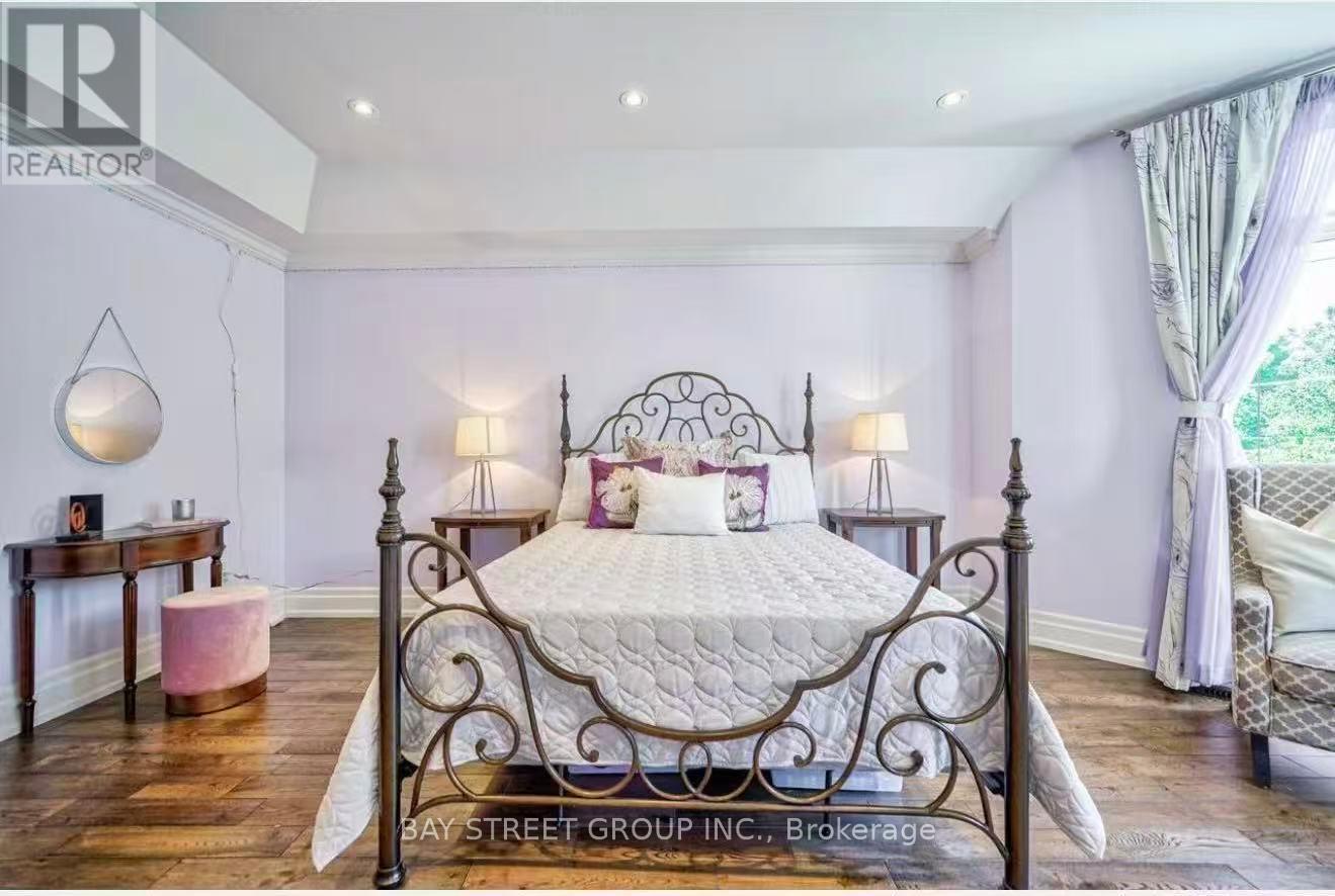 426 Centre - 2Nd Fl Suite E, Richmond Hill, ON - Indoor Photo Showing Bedroom