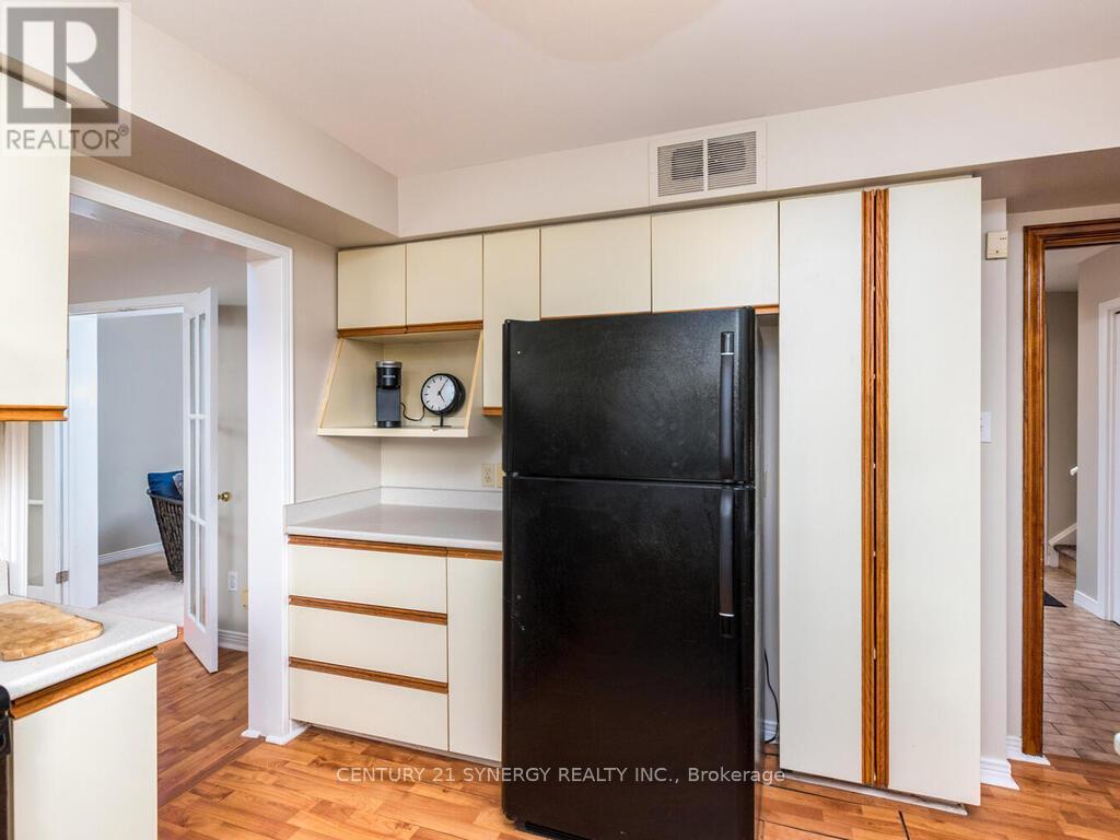 1423 Diamondview Road, Ottawa, ON - Indoor Photo Showing Kitchen
