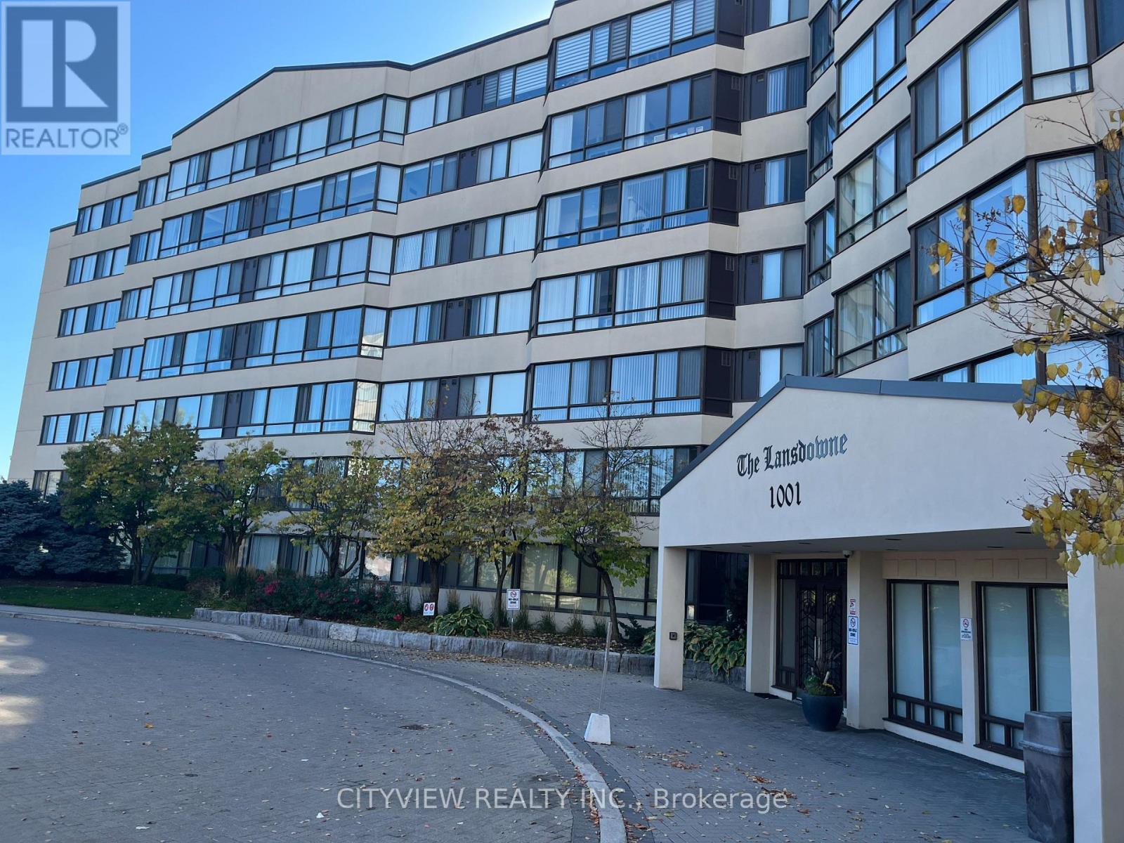 616 - 1001 Cedarglen Gate, Mississauga, ON - Outdoor