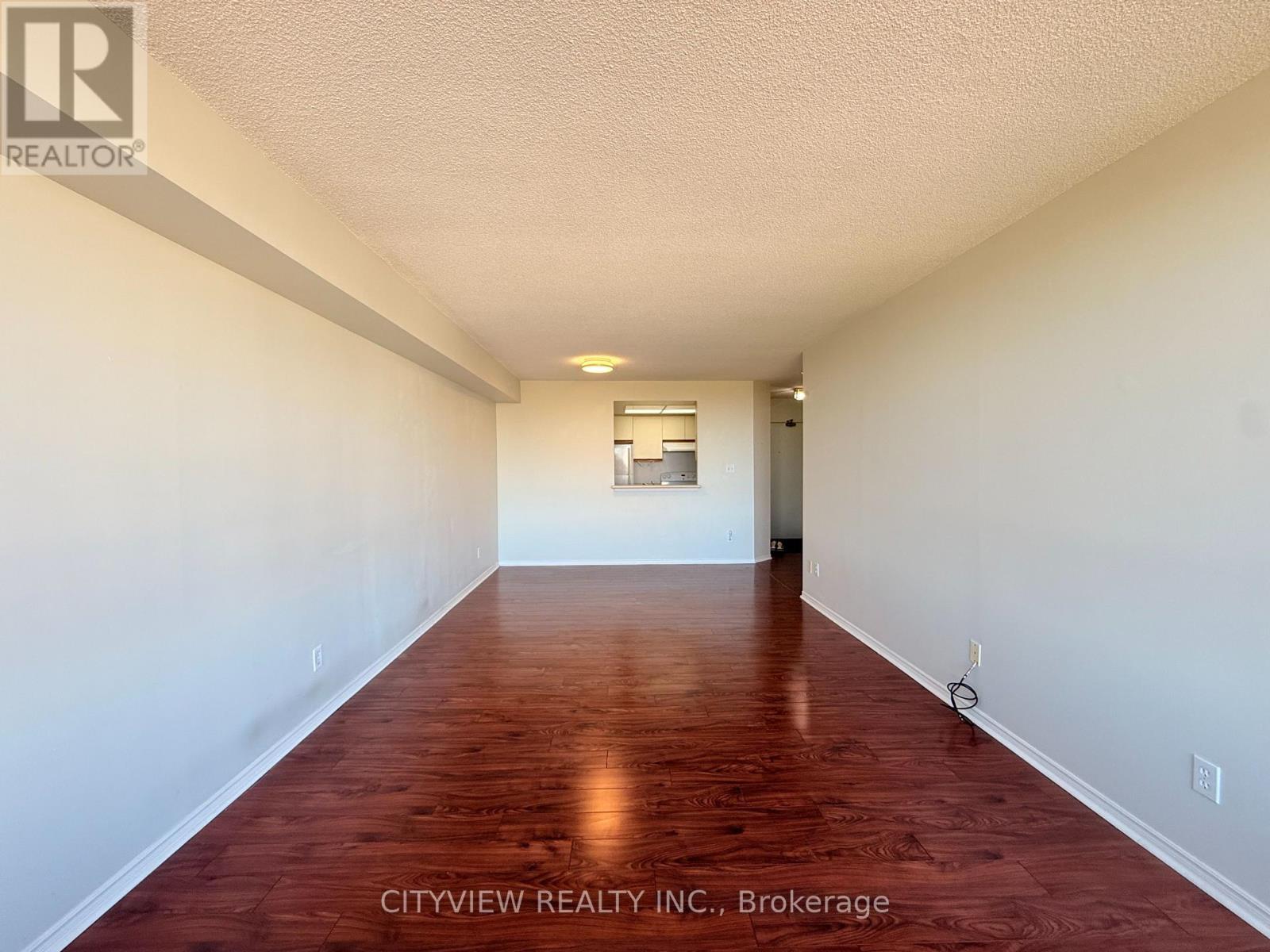 616 - 1001 Cedarglen Gate, Mississauga, ON - Indoor Photo Showing Other Room