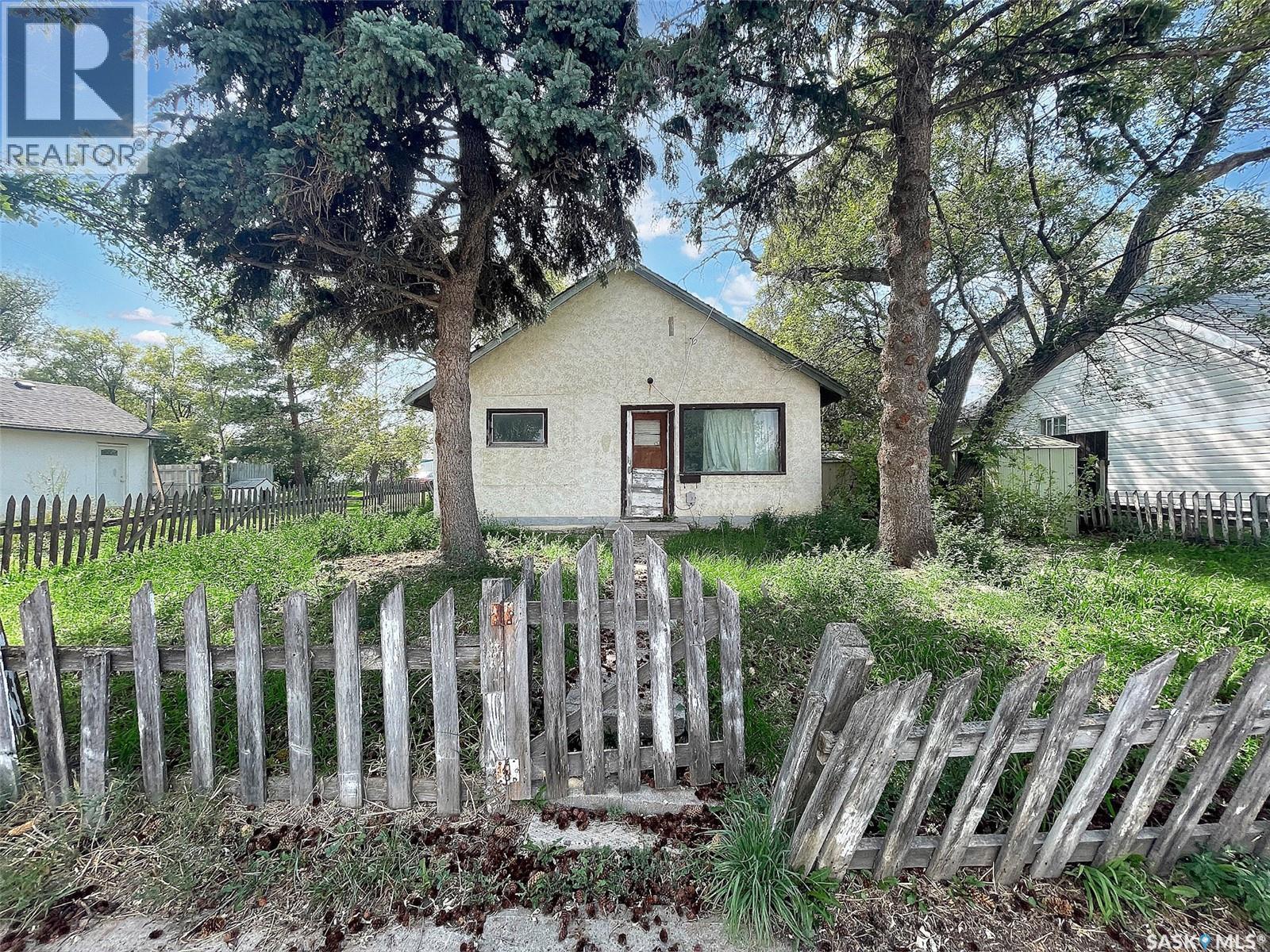 34 14Th Avenue Se, Swift Current, SK - Outdoor