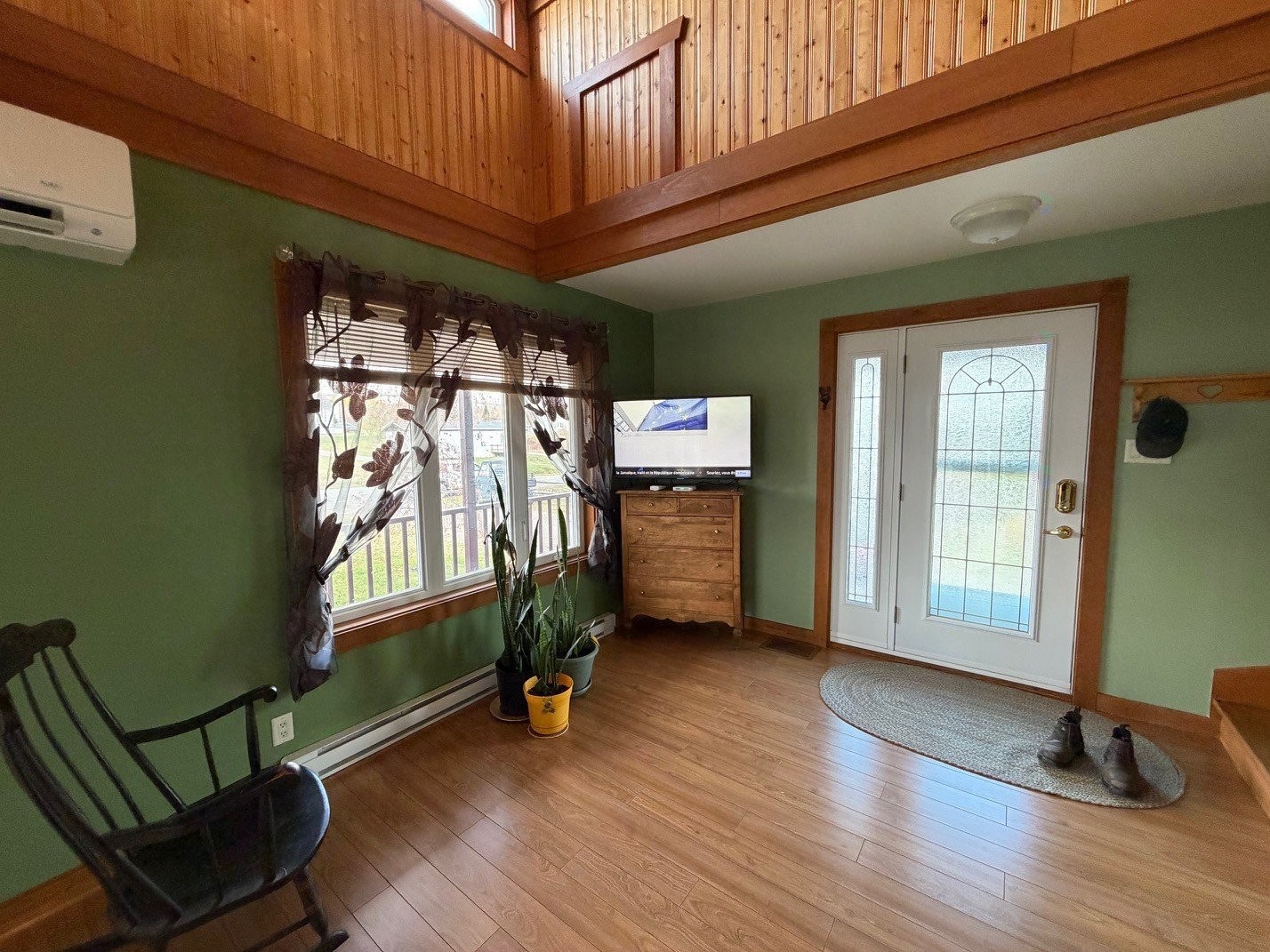Living Room - 40 7E Avenue E., Paspébiac, QC - Indoor