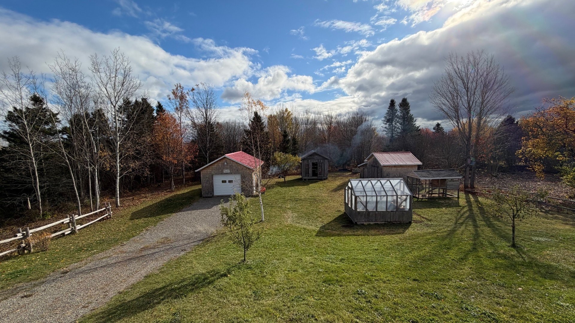 Courtyard - 40 7E Avenue E., Paspébiac, QC - Outdoor