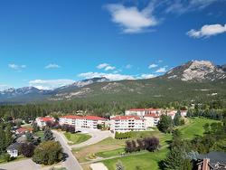 1010A-5052 Riverview Road Fairmont Hot Springs, BC V0B 1L1