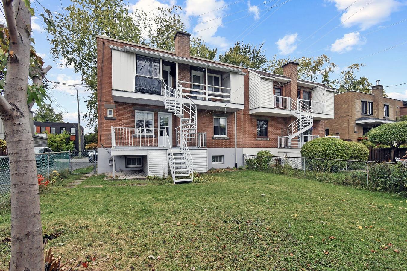 Cour - 5890Z Rue Chauveau, Montréal (Mercier/Hochelaga-Maisonneuve), QC - Outdoor With Facade