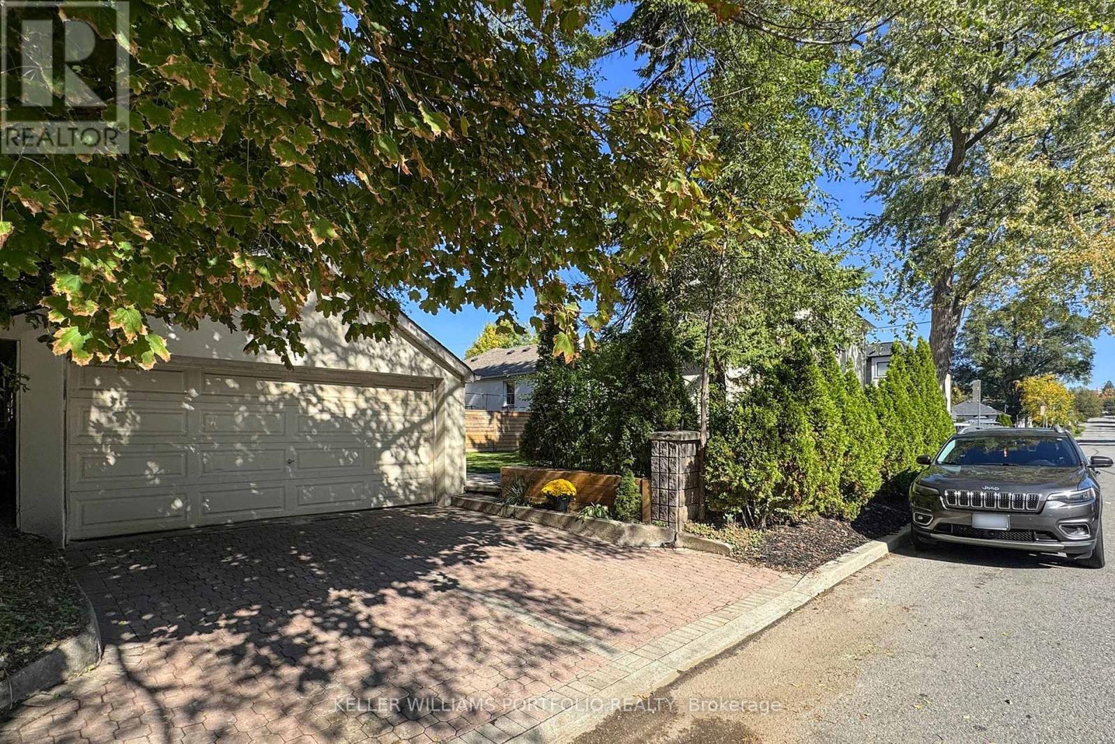 22 Pitt Avenue, Toronto, ON - Outdoor