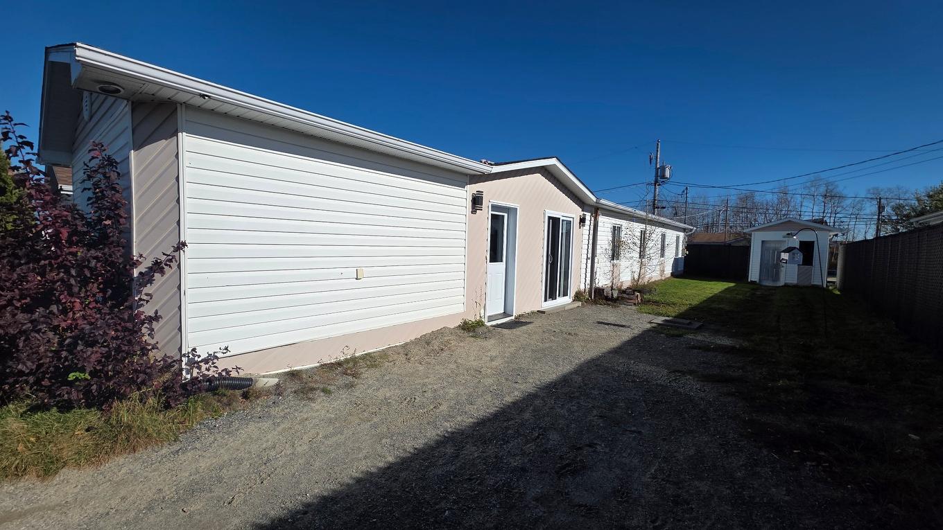 Exterior - 132 Rue Brouillan, Amos, QC - Outdoor