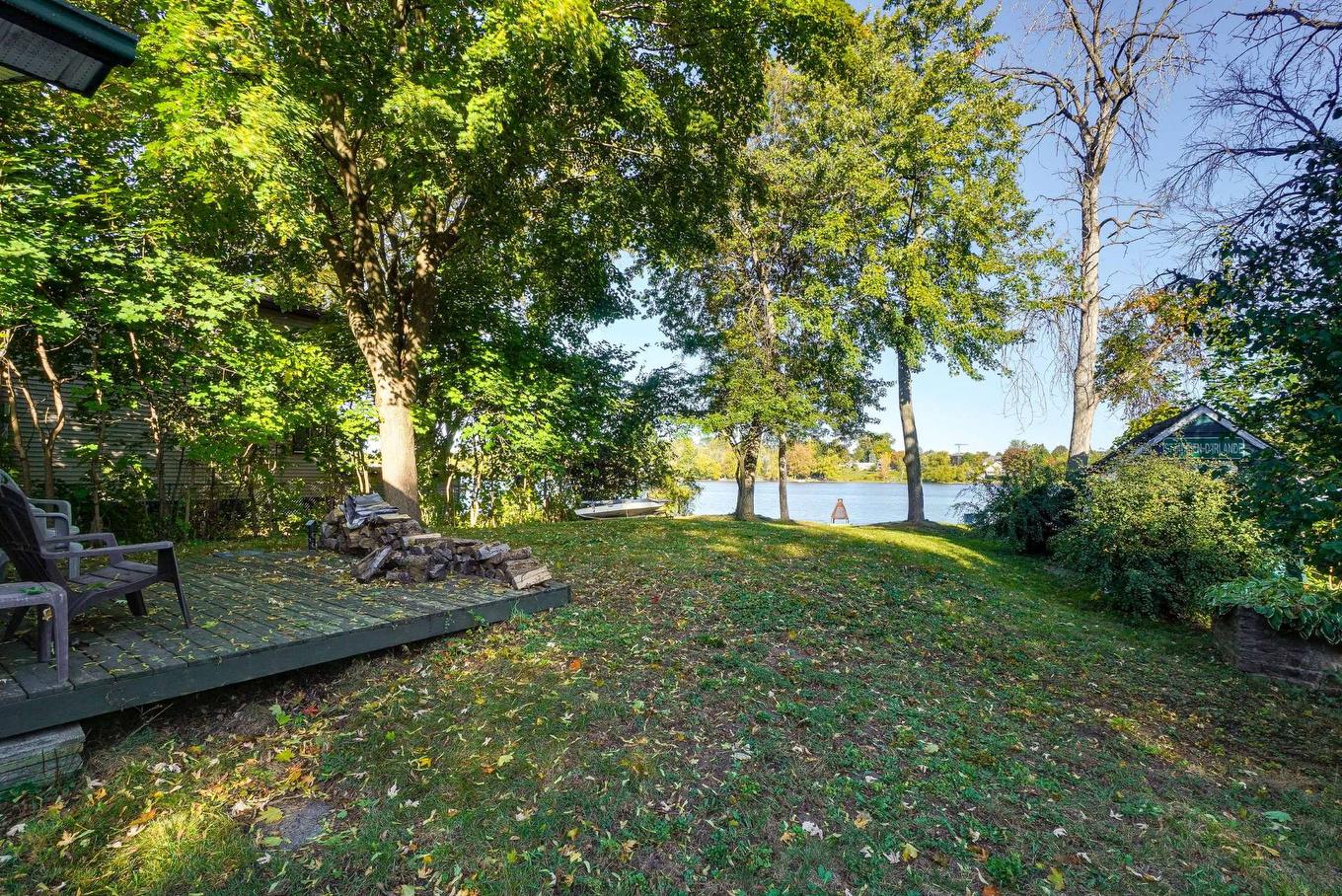 Backyard - 26Z Tsse Debien, Laval (Auteuil), QC