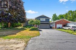 30 BRYAN DRIVE Collingwood, ON L9Y 2K7