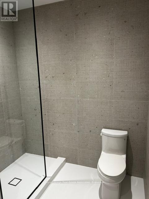 Bedroom 2 Ensuite - 1006 Garrard Avenue, Mississauga, ON - Indoor Photo Showing Bathroom