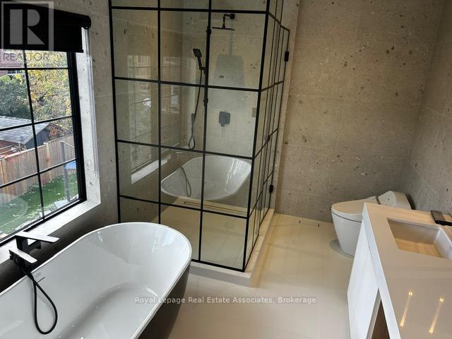 Primary Bath - 1006 Garrard Avenue, Mississauga, ON - Indoor