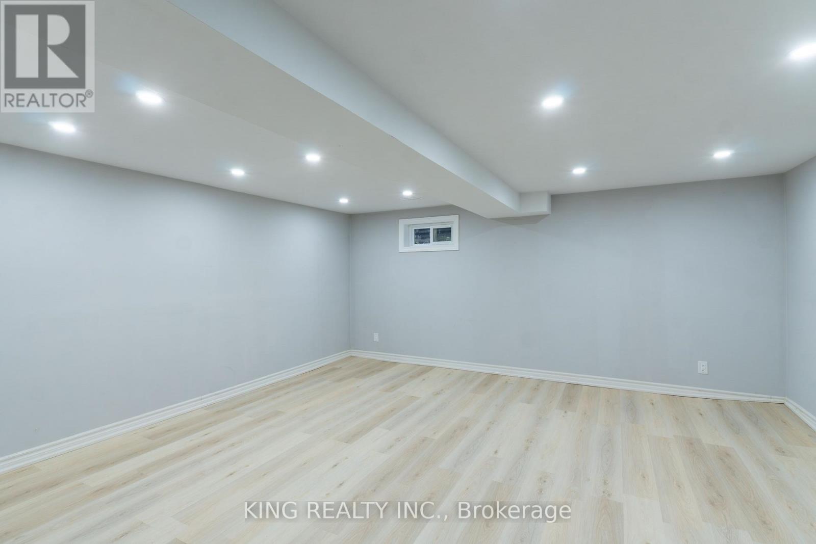 4 - 141 Ripley Court, Oakville, ON - Indoor