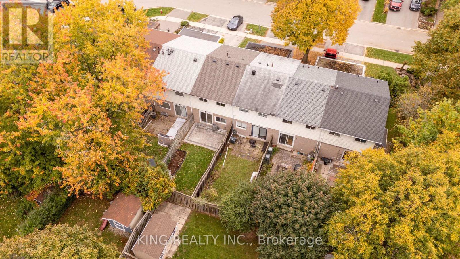 4 - 141 Ripley Court, Oakville, ON - Outdoor