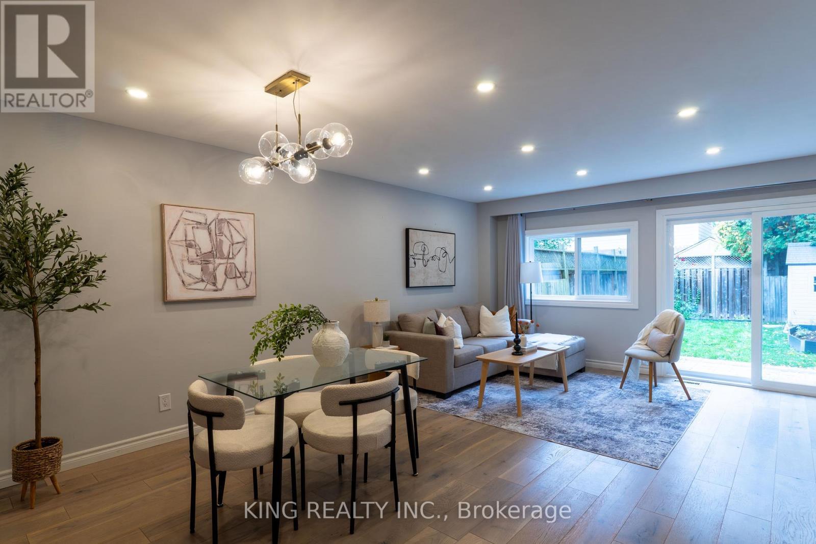 4 - 141 Ripley Court, Oakville, ON - Indoor