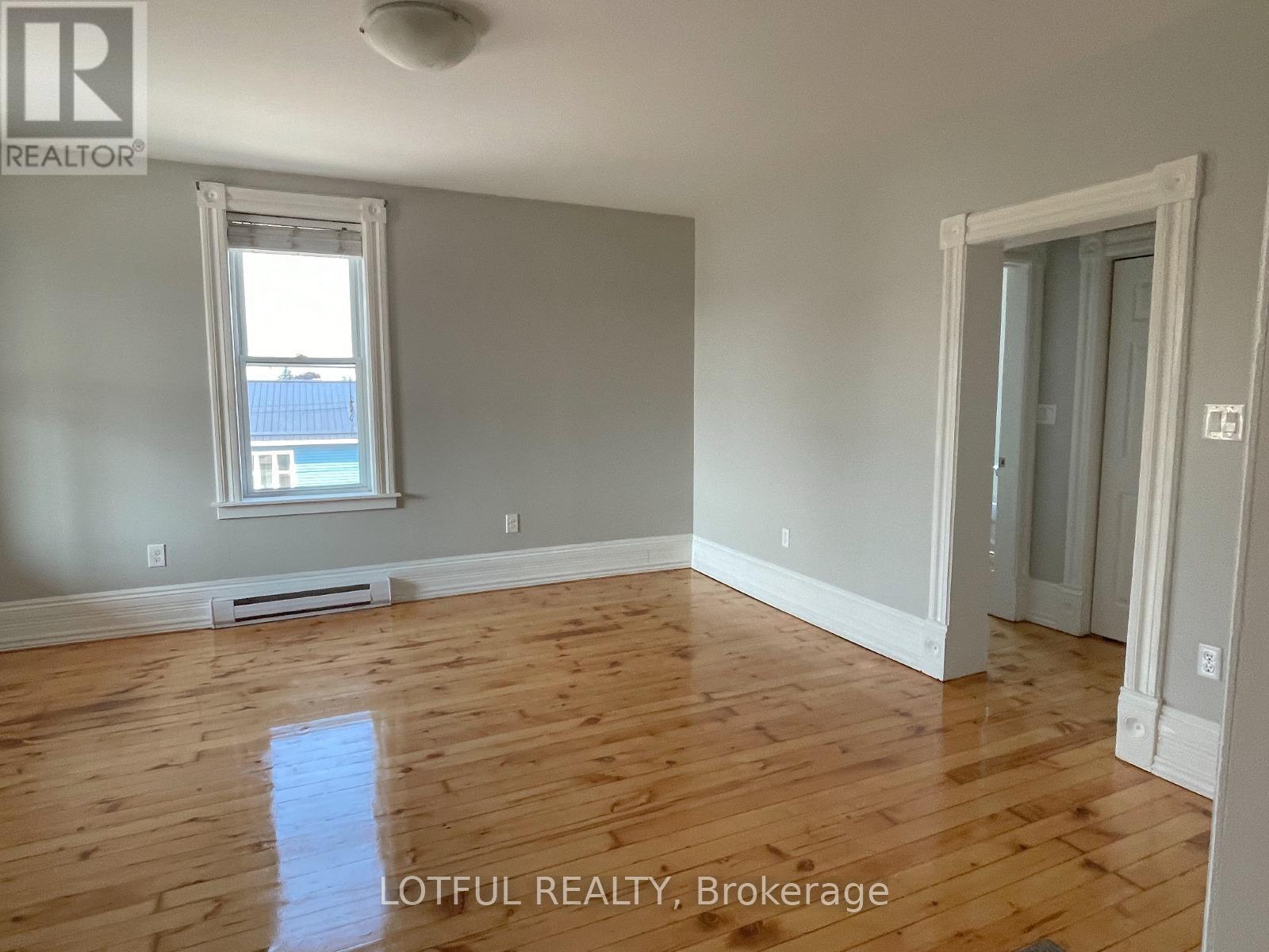 2 - 2084 Dundas Street, Edwardsburgh/Cardinal, ON - Indoor Photo Showing Other Room