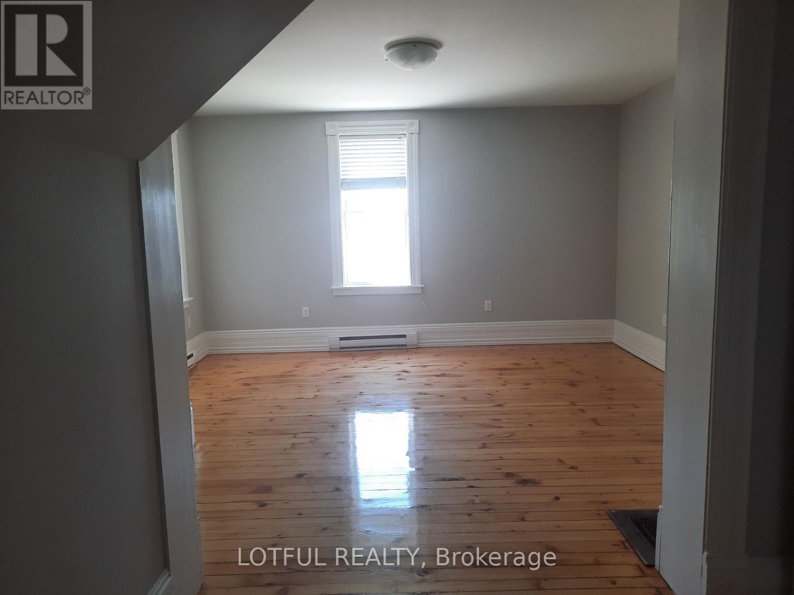 2 - 2084 Dundas Street, Edwardsburgh/Cardinal, ON - Indoor Photo Showing Other Room