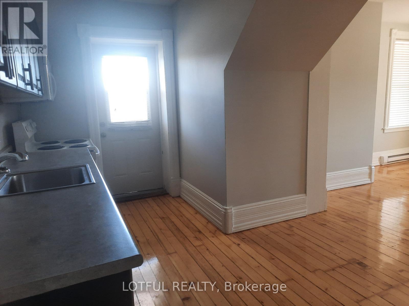 2 - 2084 Dundas Street, Edwardsburgh/Cardinal, ON - Indoor Photo Showing Other Room