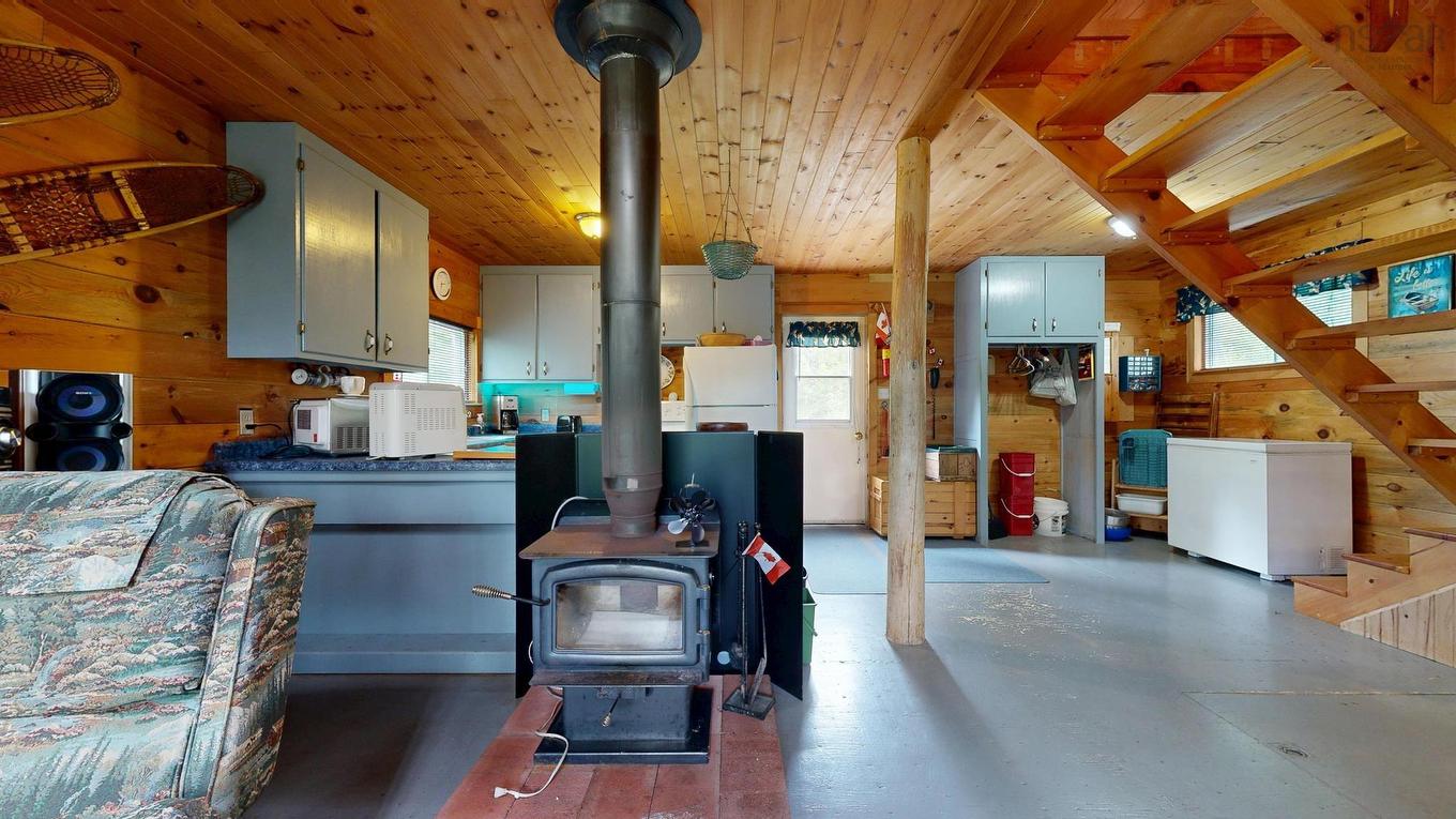 190 Chipman Lane, Waterloo Lake, NS