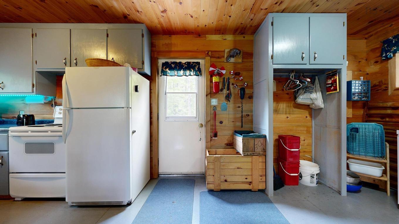 190 Chipman Lane, Waterloo Lake, NS