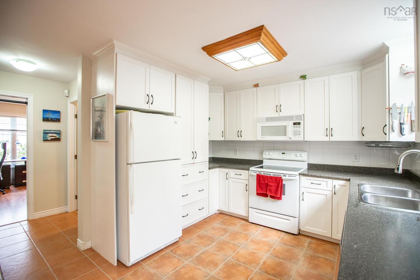 110 Oceanview Drive, Bedford, NS