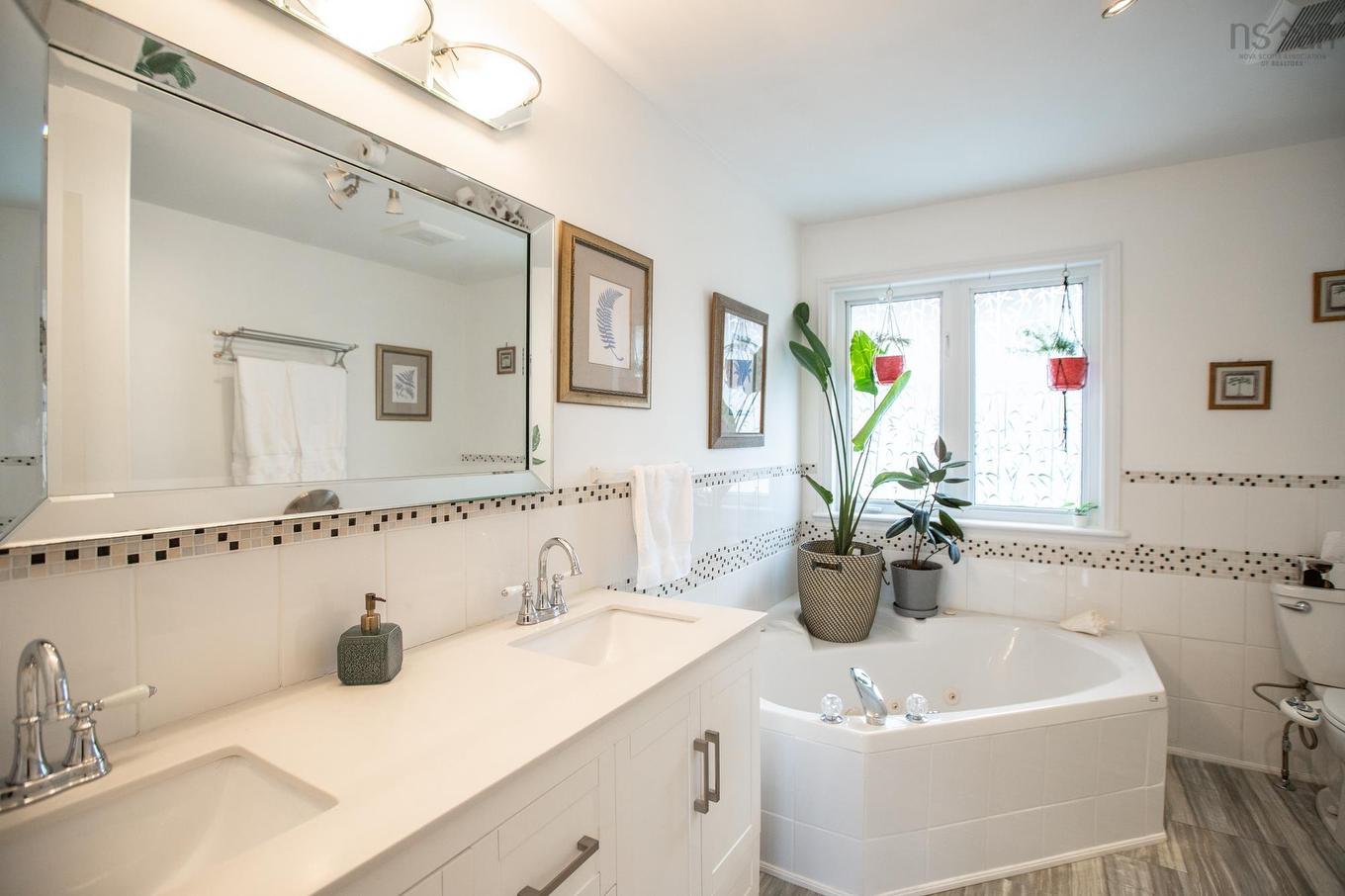 110 Oceanview Drive, Bedford, NS