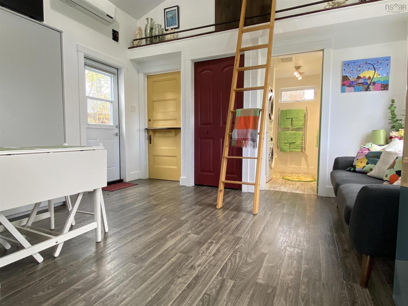 52 Wolfe Street, Liverpool, NS