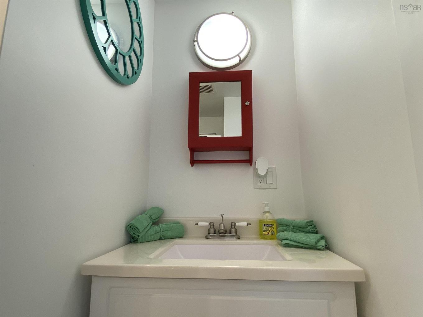 52 Wolfe Street, Liverpool, NS