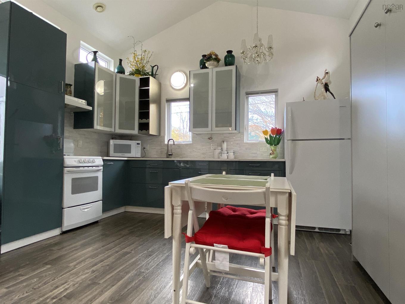 52 Wolfe Street, Liverpool, NS