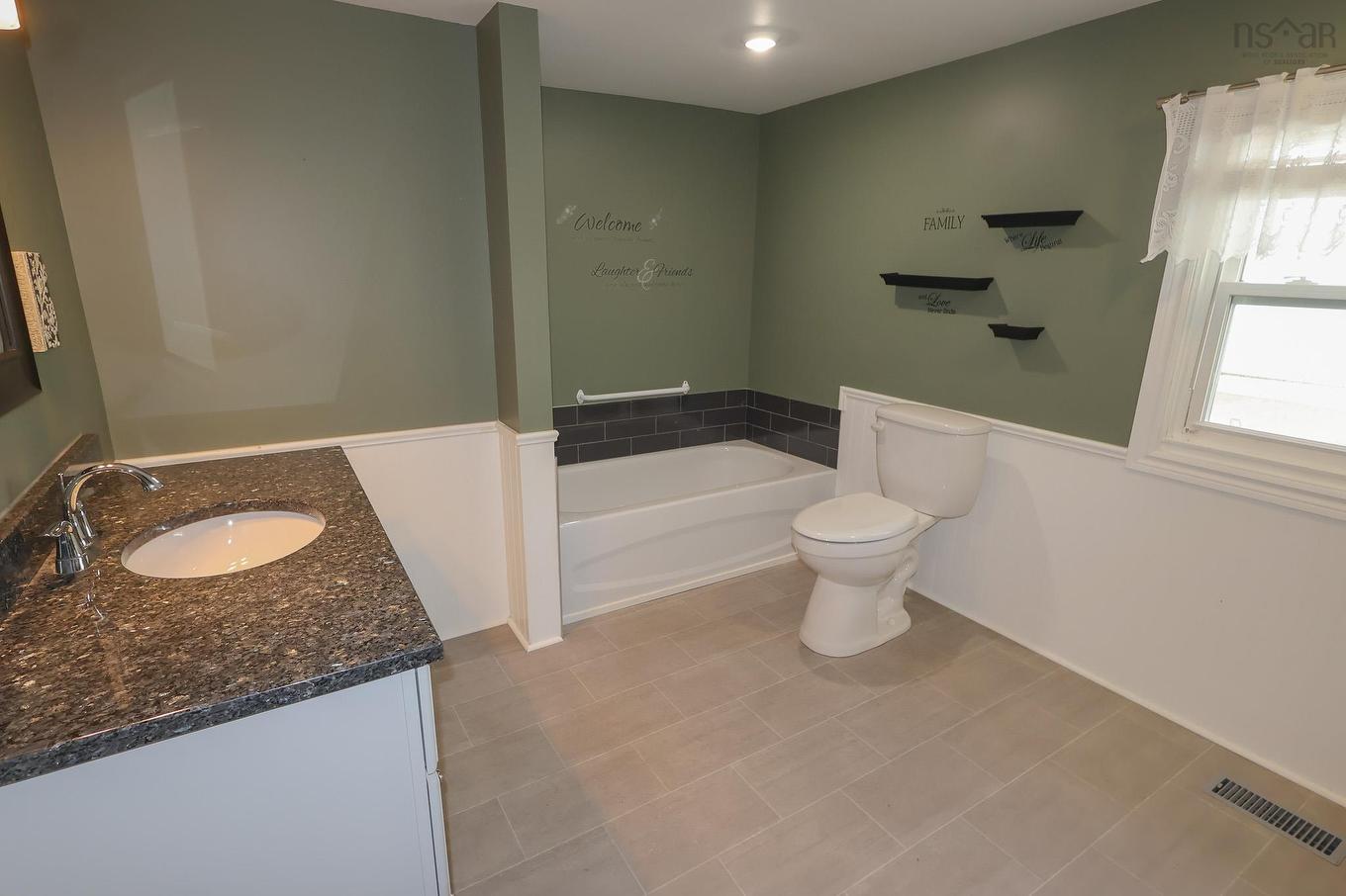 17600 & 17604 Highway 103, Italy Cross, NS