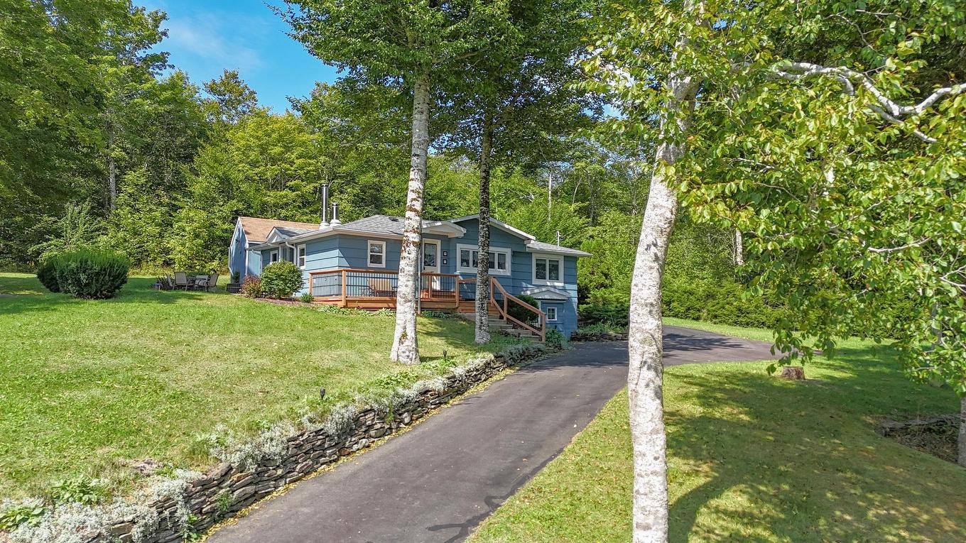 17600 & 17604 Highway 103, Italy Cross, NS