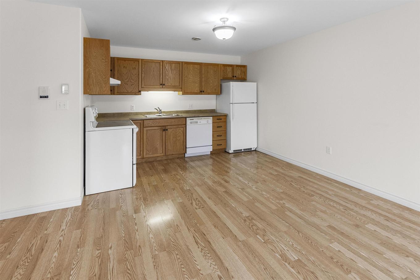 3 17 Heatherway Drive, Cornwall, PE