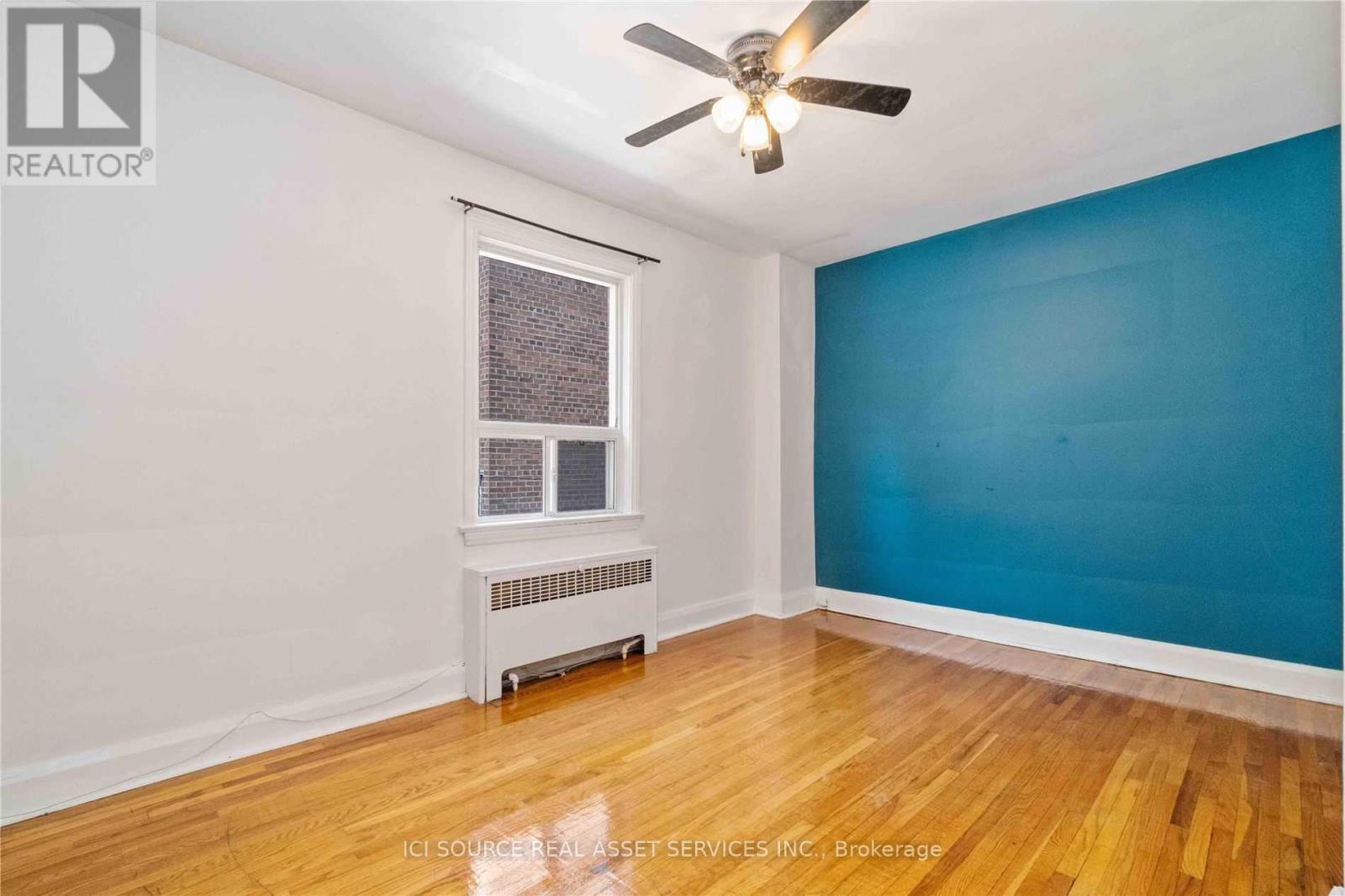 2 - 116 Eastwood Road, Toronto, ON