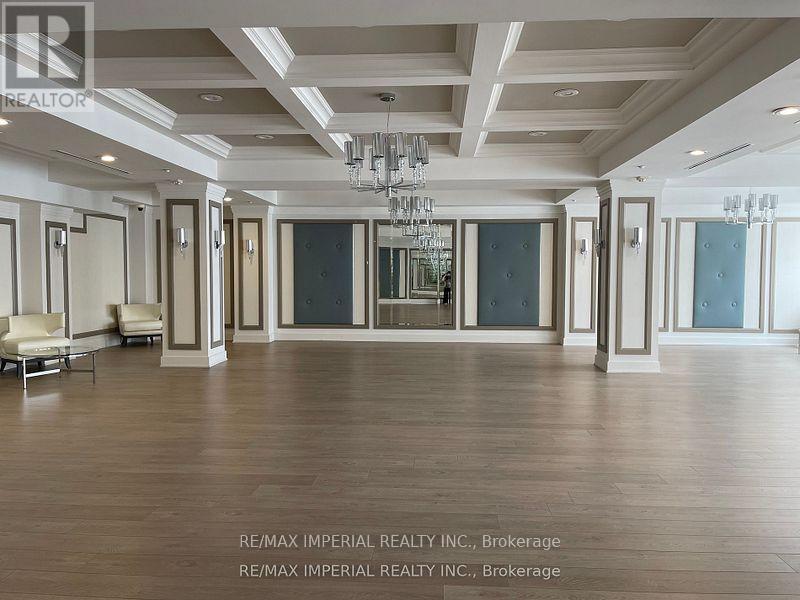 301 - 372 Highway 7 Road, Richmond Hill, ON - Indoor Photo Showing Other Room