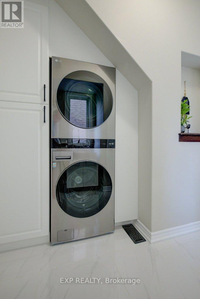 953 Gastle Way, Milton (Ha Harrison), ON - Indoor Photo Showing Laundry Room