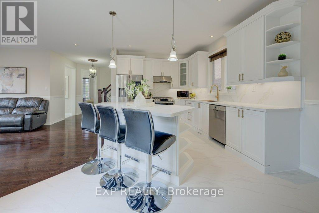953 Gastle Way, Milton (Ha Harrison), ON - Indoor Photo Showing Kitchen With Upgraded Kitchen