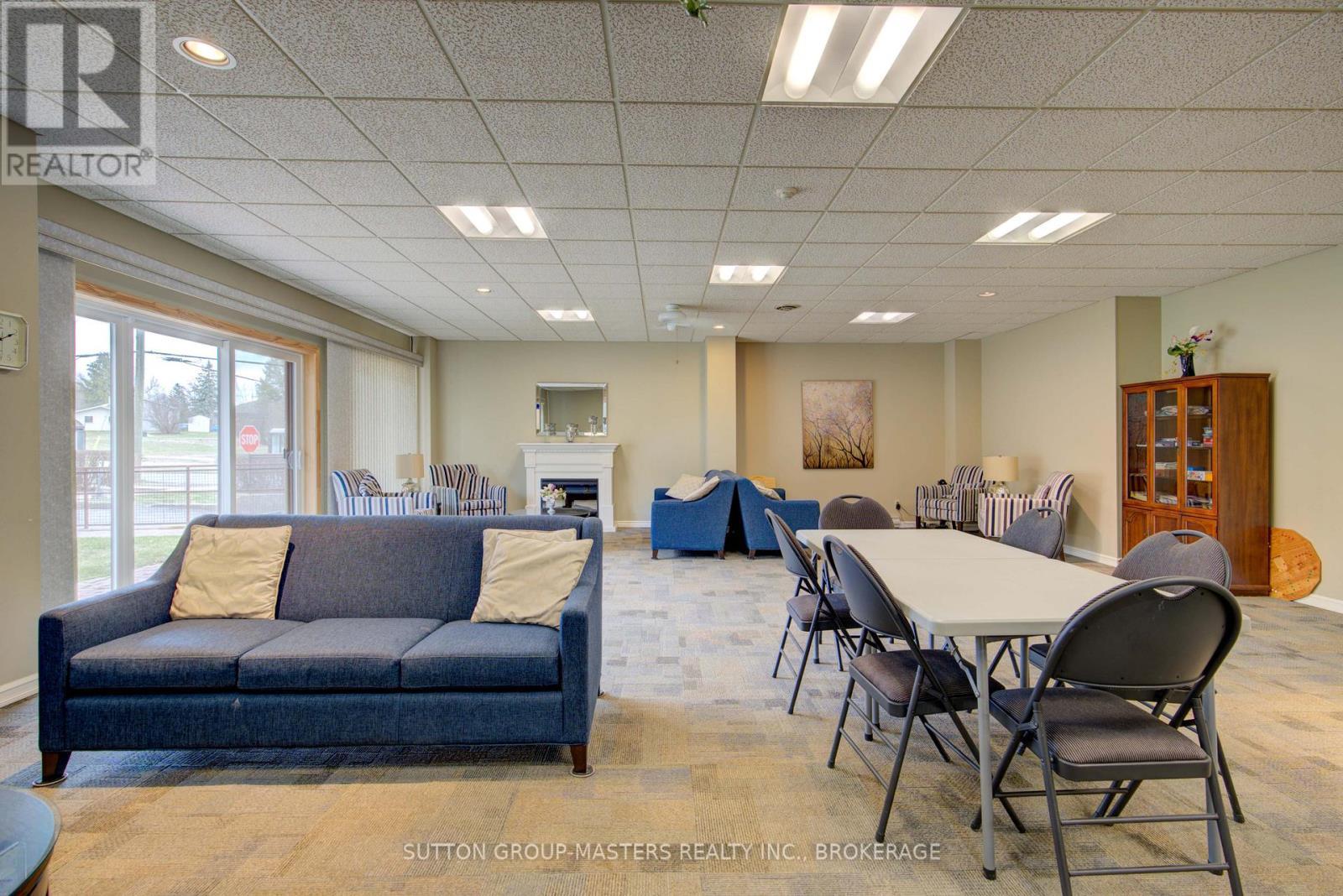 1004 - 257 Bath Road, Kingston (West Of Sir John A. Blvd), ON - Indoor