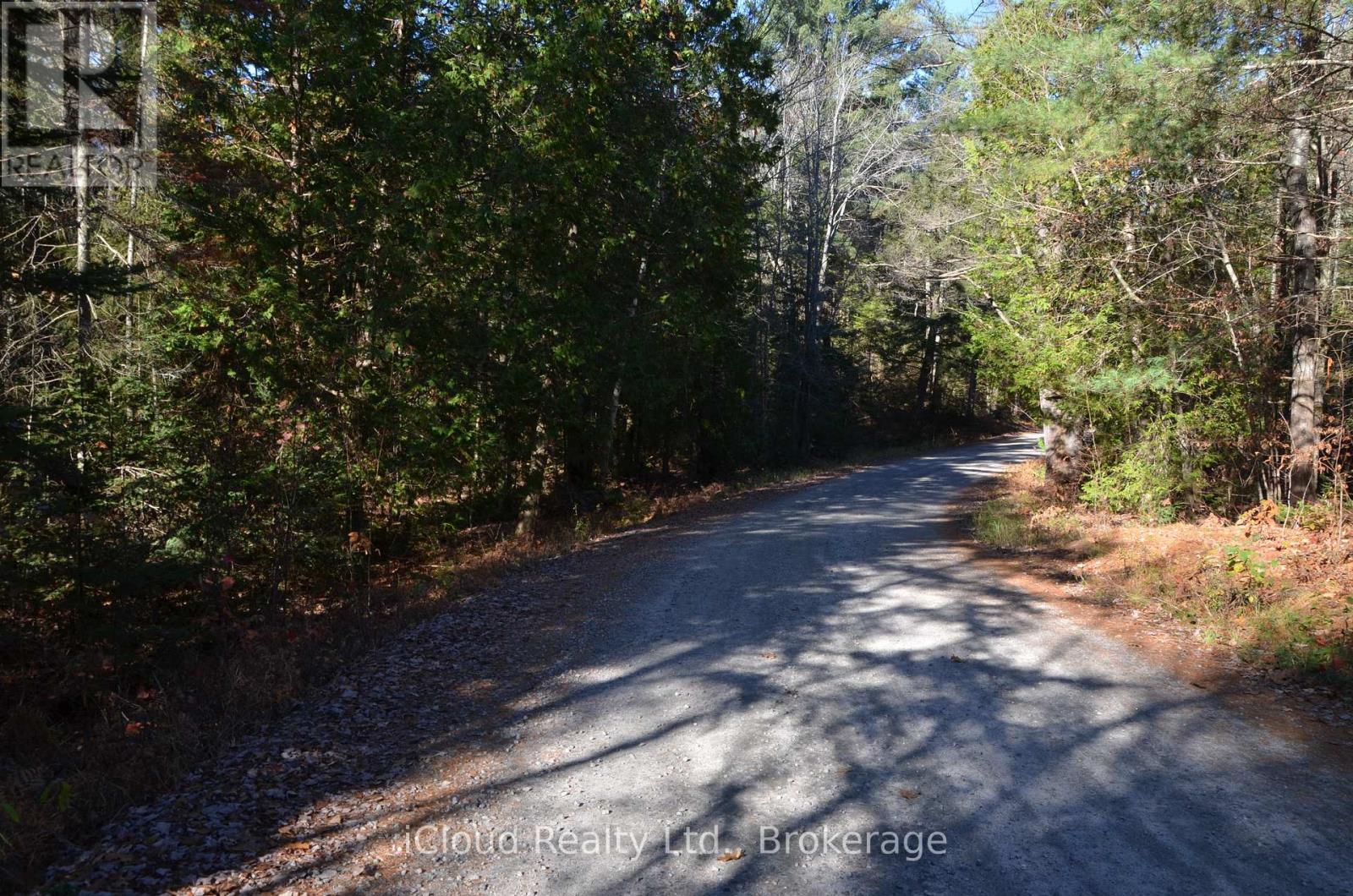 3 And 2 Parker Bay Road, Whitestone, ON