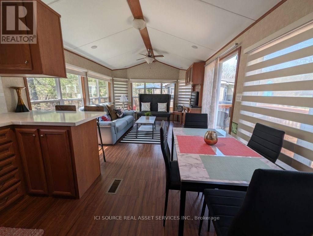 Mor012 - 1336 S Morrison Lake Road, Gravenhurst, ON - Indoor Photo Showing Dining Room