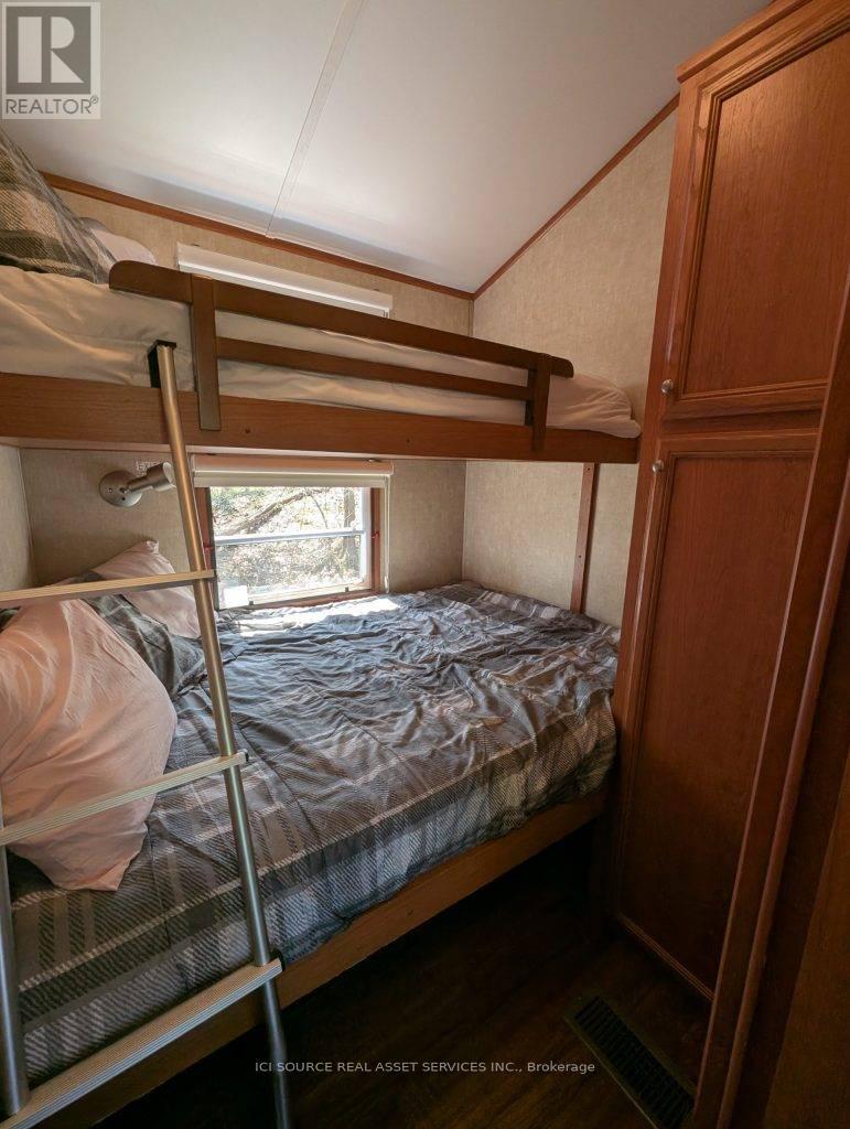 Mor012 - 1336 S Morrison Lake Road, Gravenhurst, ON - Indoor Photo Showing Bedroom