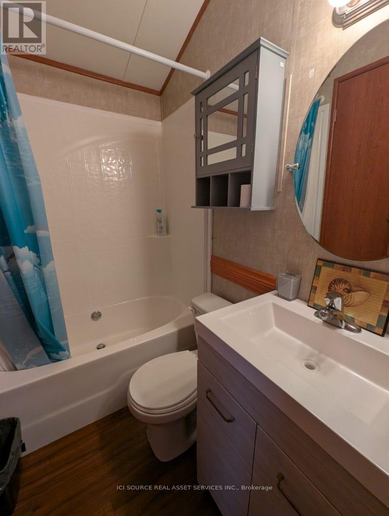 Mor012 - 1336 S Morrison Lake Road, Gravenhurst, ON - Indoor Photo Showing Bathroom