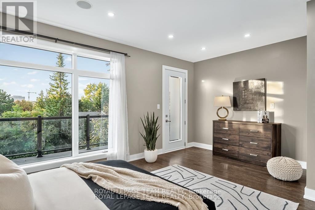 16 First Avenue, Ottawa, ON - Indoor Photo Showing Bedroom