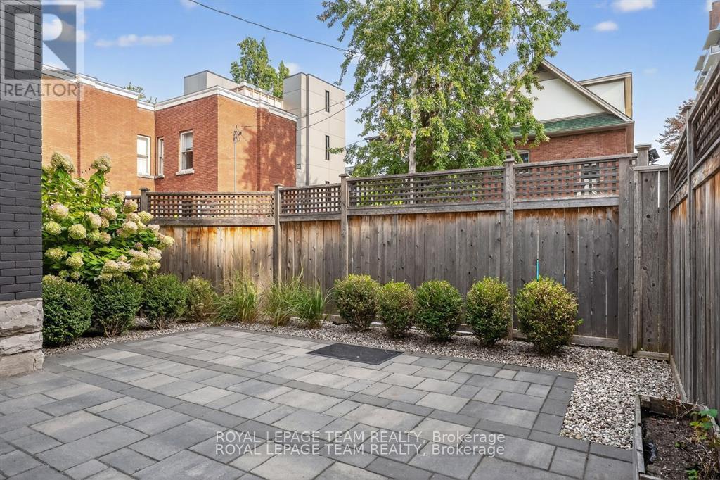 16 First Avenue, Ottawa, ON - Outdoor