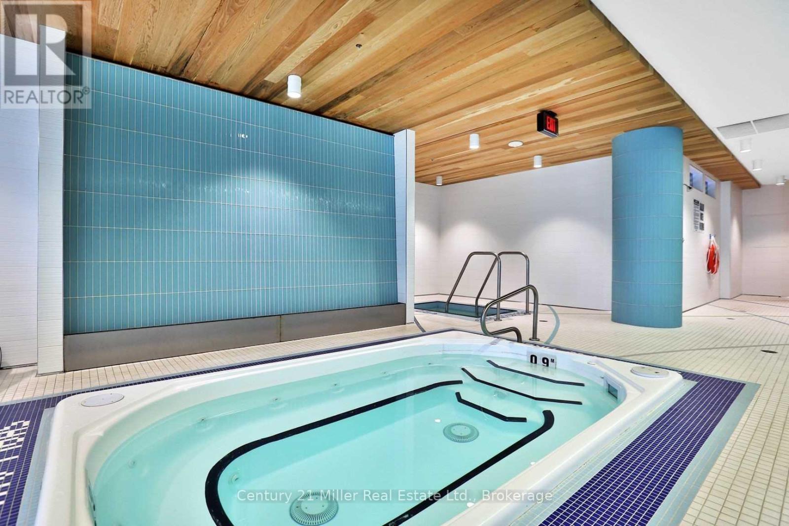 16 - 55 Speers Road, Oakville (Co Central), ON -