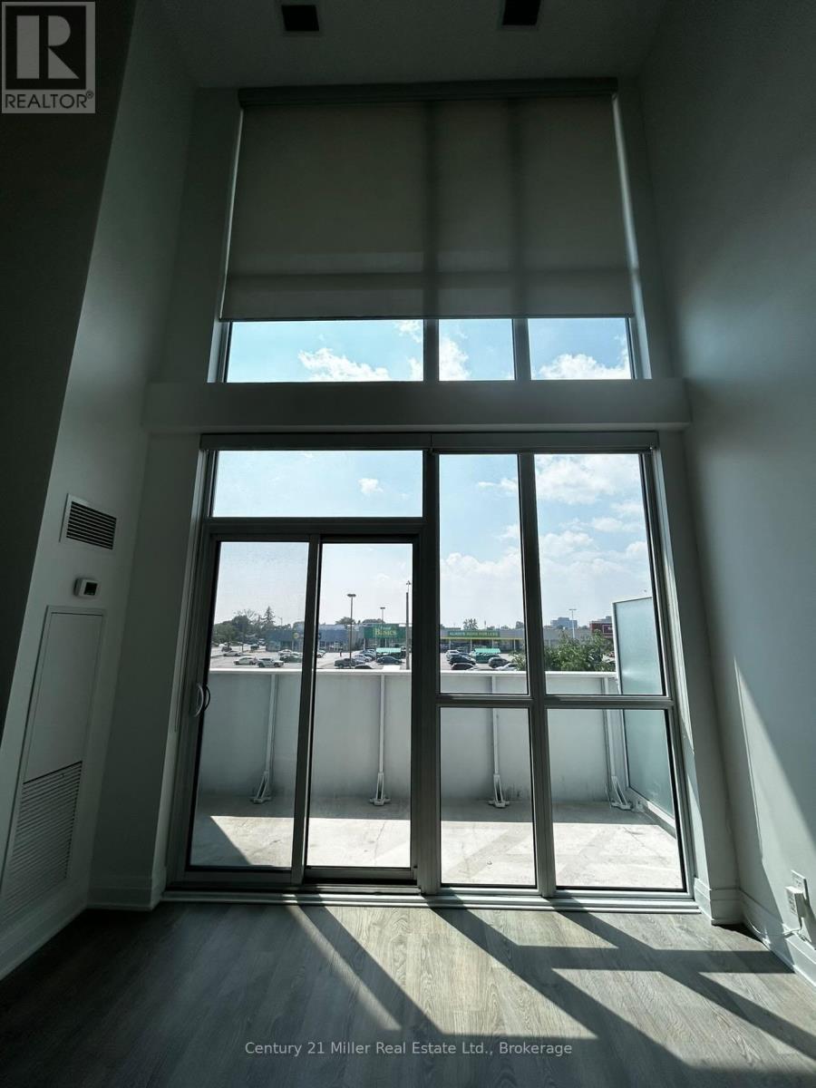 16 - 55 Speers Road, Oakville (Co Central), ON - Indoor Photo Showing Other Room