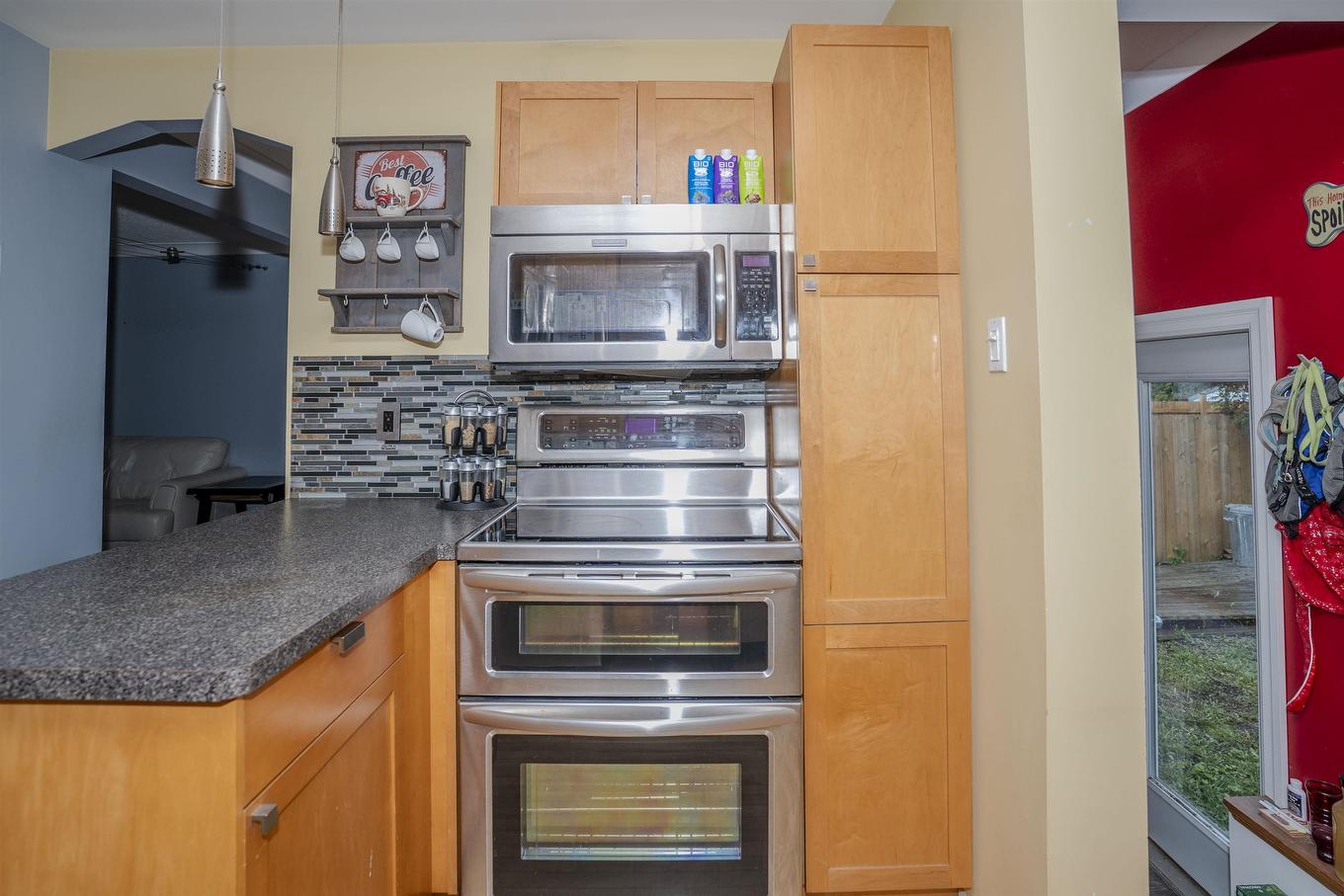 545 Cambrian Crescent, Thunder Bay, ON - Indoor Photo Showing Kitchen