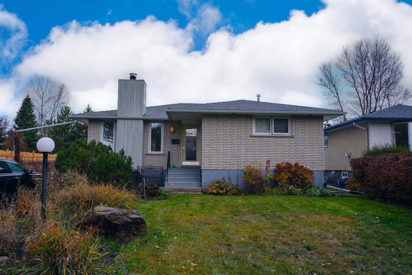 545 Cambrian Crescent, Thunder Bay, ON - Outdoor