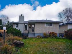 545 Cambrian Crescent Thunder Bay, ON P7C 5C2